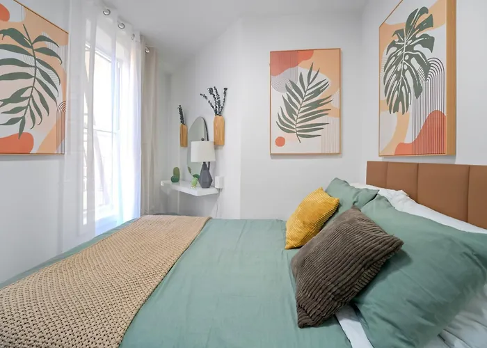 Homelike Suites In The Heart Of China Town